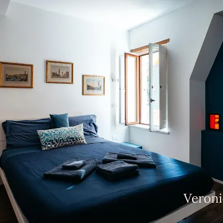 The Lovers Apartman *